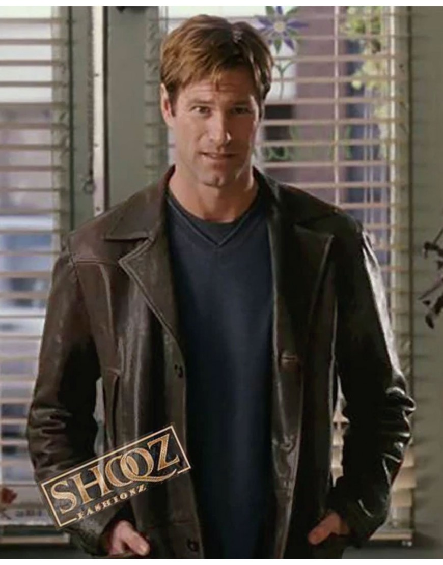 Love Happens Aaron Eckhart (Burke) Trench Coat Love Happens Aaron Eckhart (Burke) Trench Coat