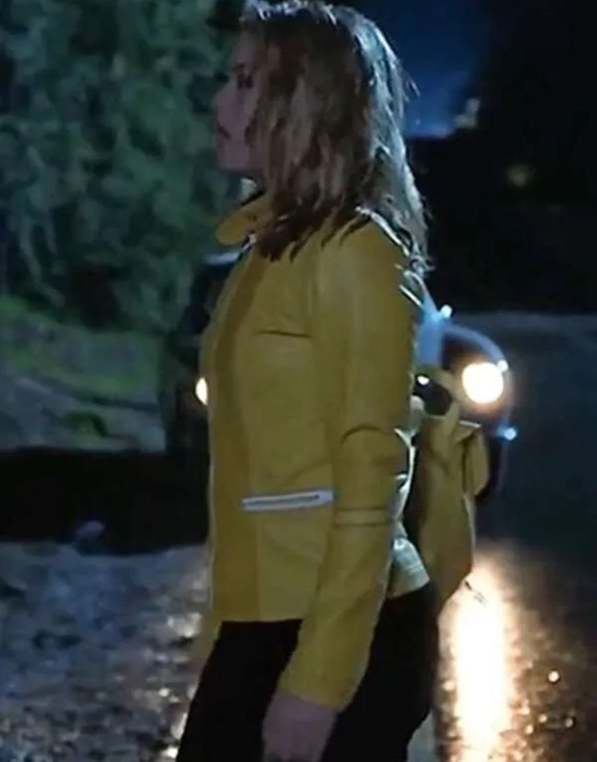 Alicia Silverstone Excess Baggage Leather Jacket