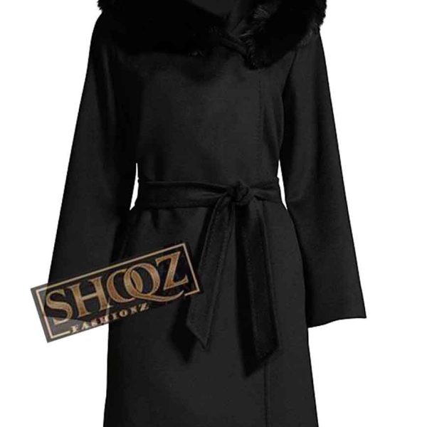 Batwoman Mary Hamilton Black Fur Coat