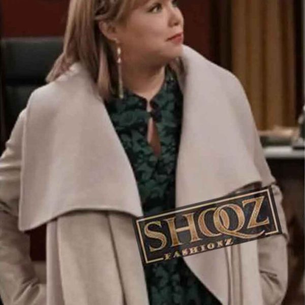 Kristin Baxter Amanda Fuller Last Man Standing Nude Drape Coat